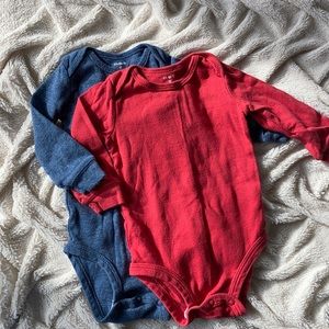 ☀️ 5/$10 9m long sleeve onesies